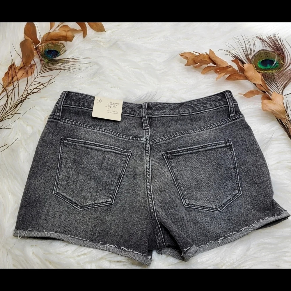 Universal Thread High Rise Shorts - image 4